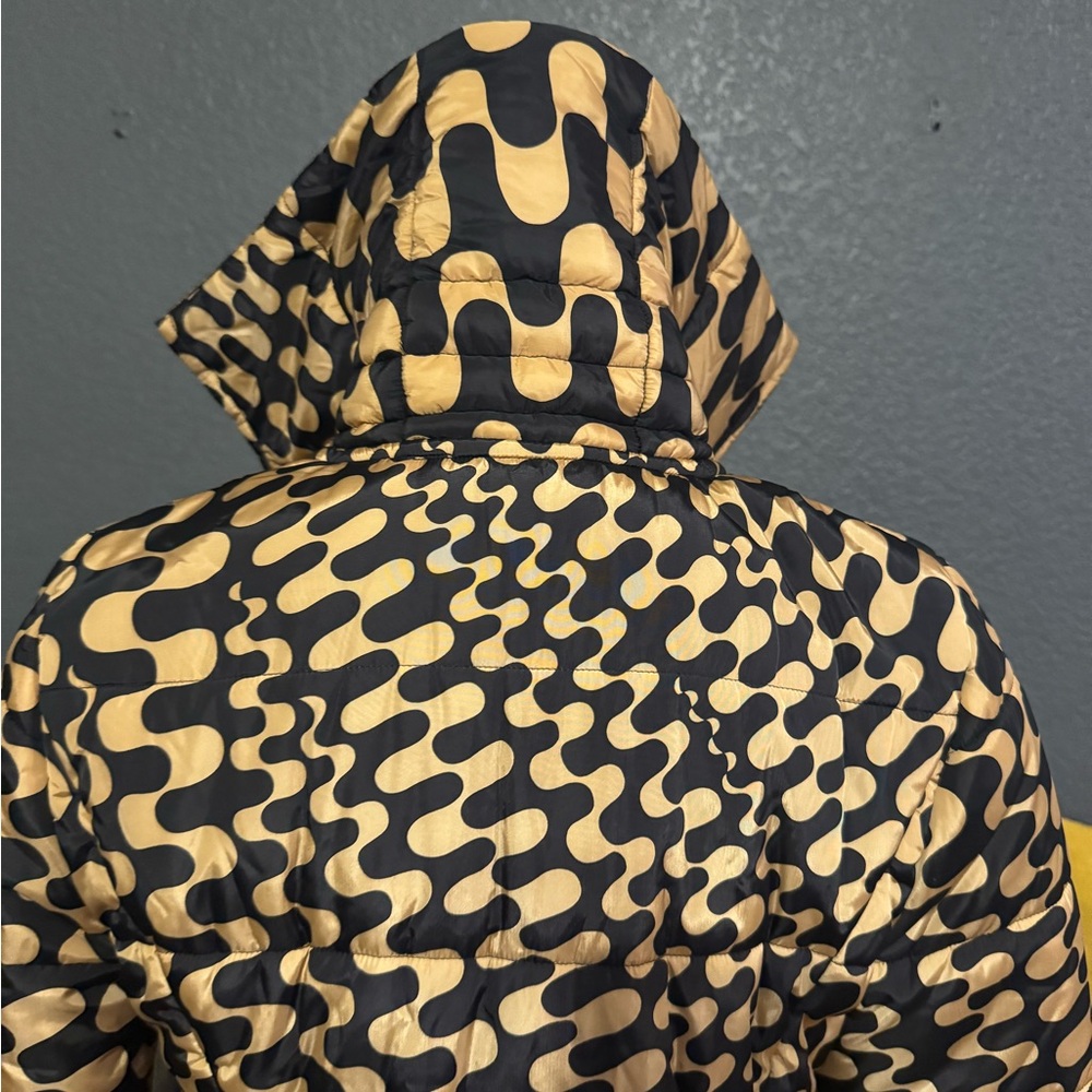 Debra C Beverly Hills Italian Designer Jacket Size 6 Gold & Black Geometric Prnt